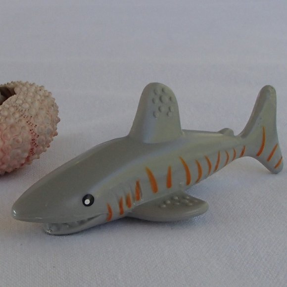 Dollhouse Mini Rare Barbie Mattel Shark 2010 T7018 AND Sea Urchin With Seashells - Picture 5 of 16